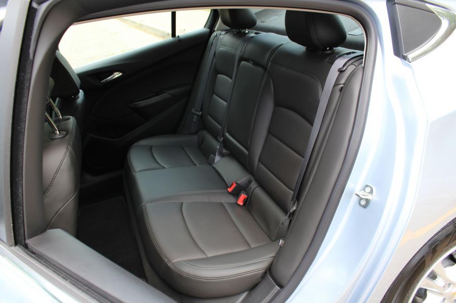 Интерьер Chevrolet Cruze Diesel 2017 года  (NA) (фото 52 из 52)